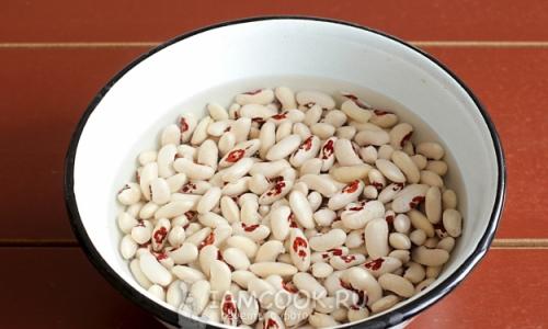 How to cook healthy beans in tomato sauce